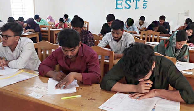 শান্তিপূর্ণ পরিবেশে কিশোরগঞ্জ বিশ্ববিদ্যালয়ে জিএসটি ‘সি’ ইউনিটের ভর্তি পরীক্ষা সম্পন্ন