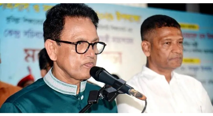 শিক্ষাপ্রতিষ্ঠানে ইনহাউজ কোচিংয়ে শিক্ষকরা টাকা নিতে পারবেন বলে মন্তব্য করেছেন শিক্ষা এবং প্রাথমিক ও গণশিক্ষা মন্ত্রী ড. আ ন ম এহছানুল হক মিলন।